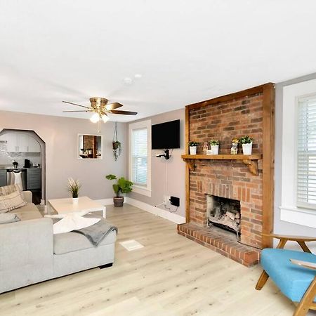 Cozy Bungalow With Patio & Grill, Private And Location Τάμπα Εξωτερικό φωτογραφία