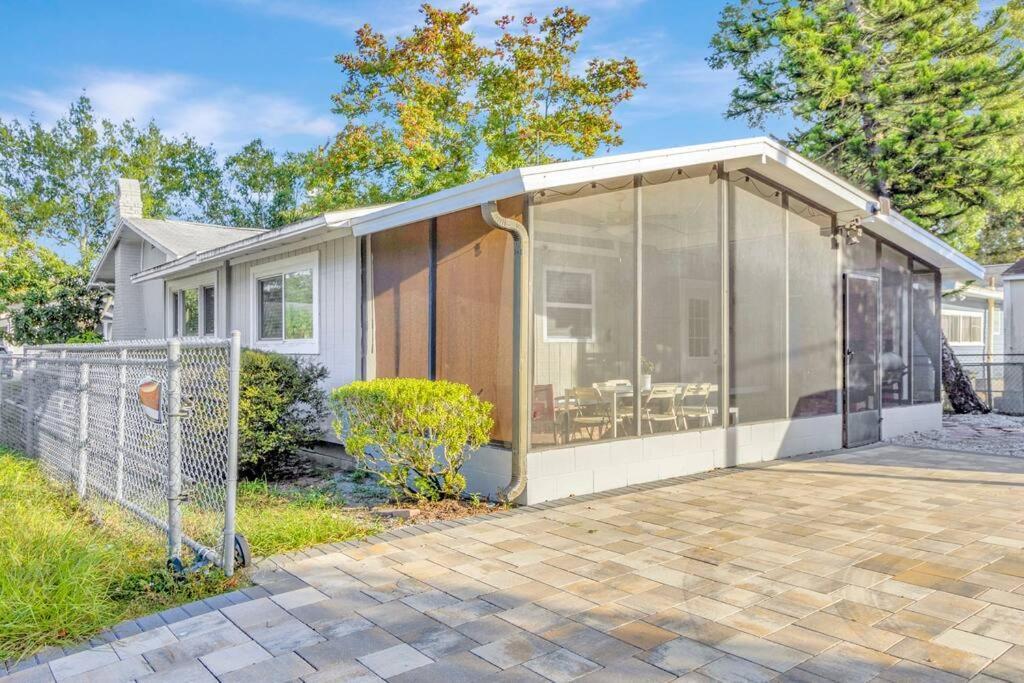 Cozy Bungalow With Patio & Grill, Private And Location Τάμπα Εξωτερικό φωτογραφία