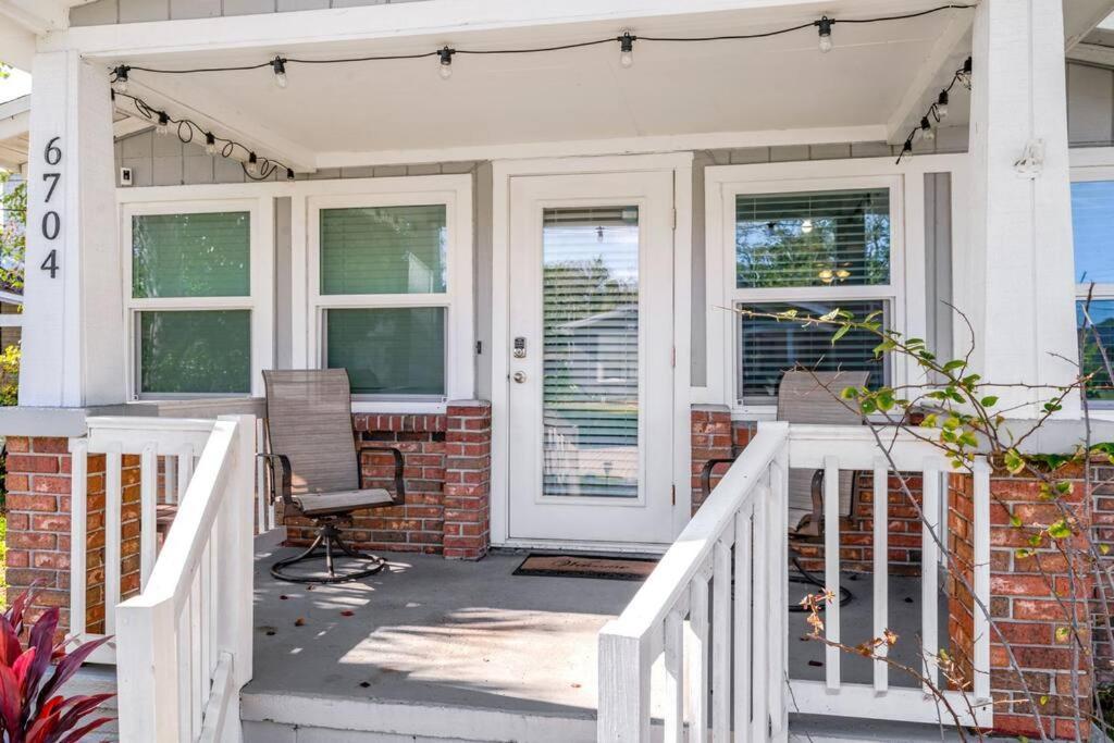Cozy Bungalow With Patio & Grill, Private And Location Τάμπα Εξωτερικό φωτογραφία