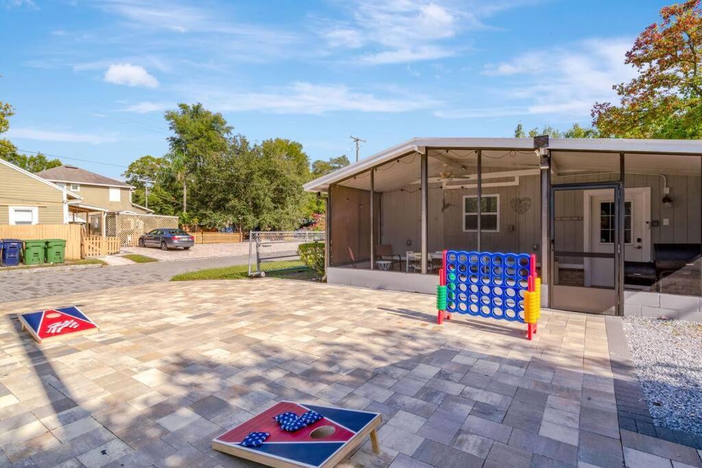 Cozy Bungalow With Patio & Grill, Private And Location Τάμπα Εξωτερικό φωτογραφία