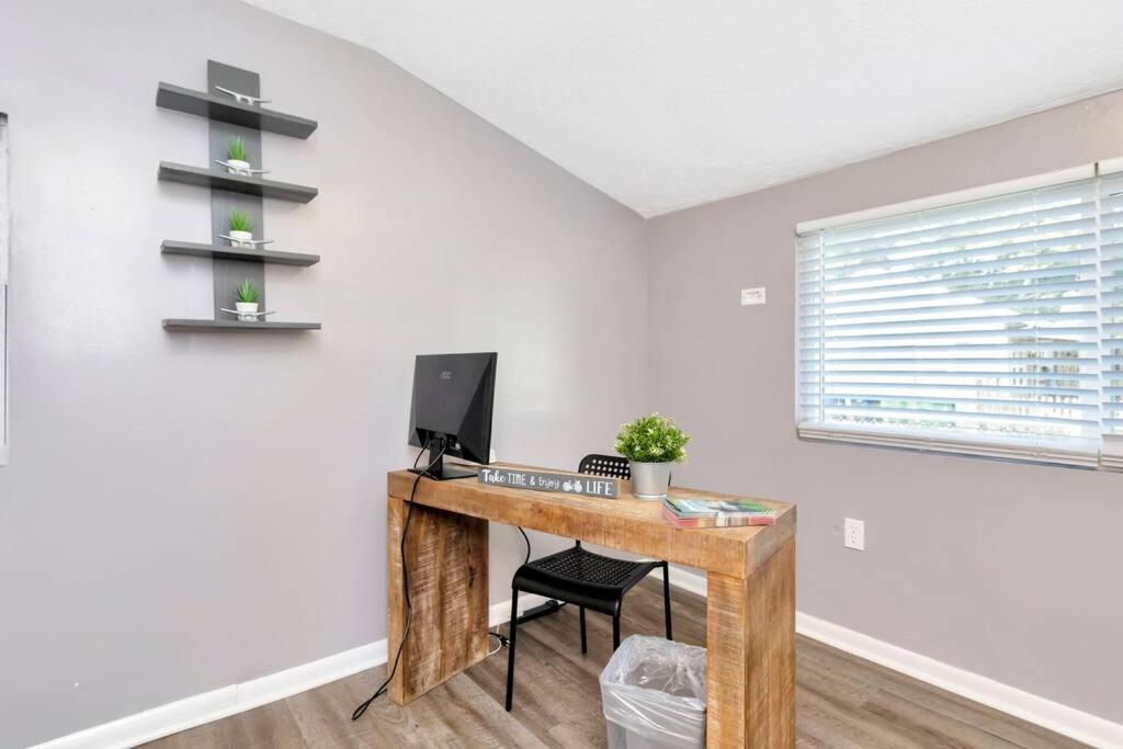 Cozy Bungalow With Patio & Grill, Private And Location Τάμπα Εξωτερικό φωτογραφία