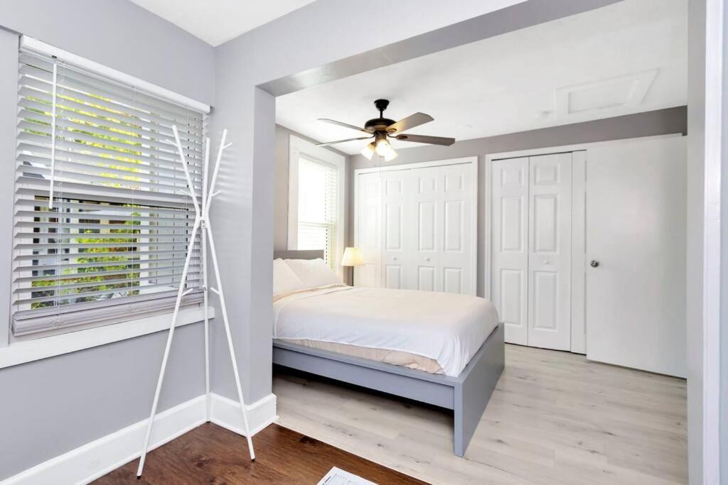 Cozy Bungalow With Patio & Grill, Private And Location Τάμπα Εξωτερικό φωτογραφία