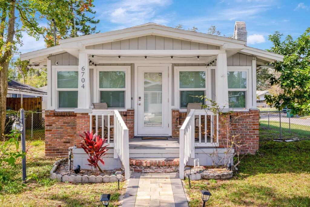 Cozy Bungalow With Patio & Grill, Private And Location Τάμπα Εξωτερικό φωτογραφία